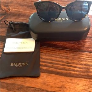 NWOT Balmain sunglasses